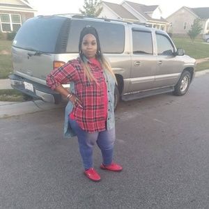 Meet your Posher, Tonya